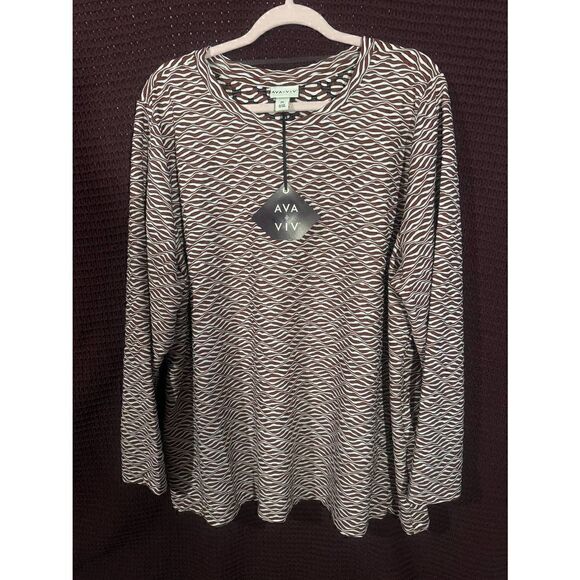 Ava & Viv Blouse. Long sleeved top. Plus Size. - Picture 1 of 6